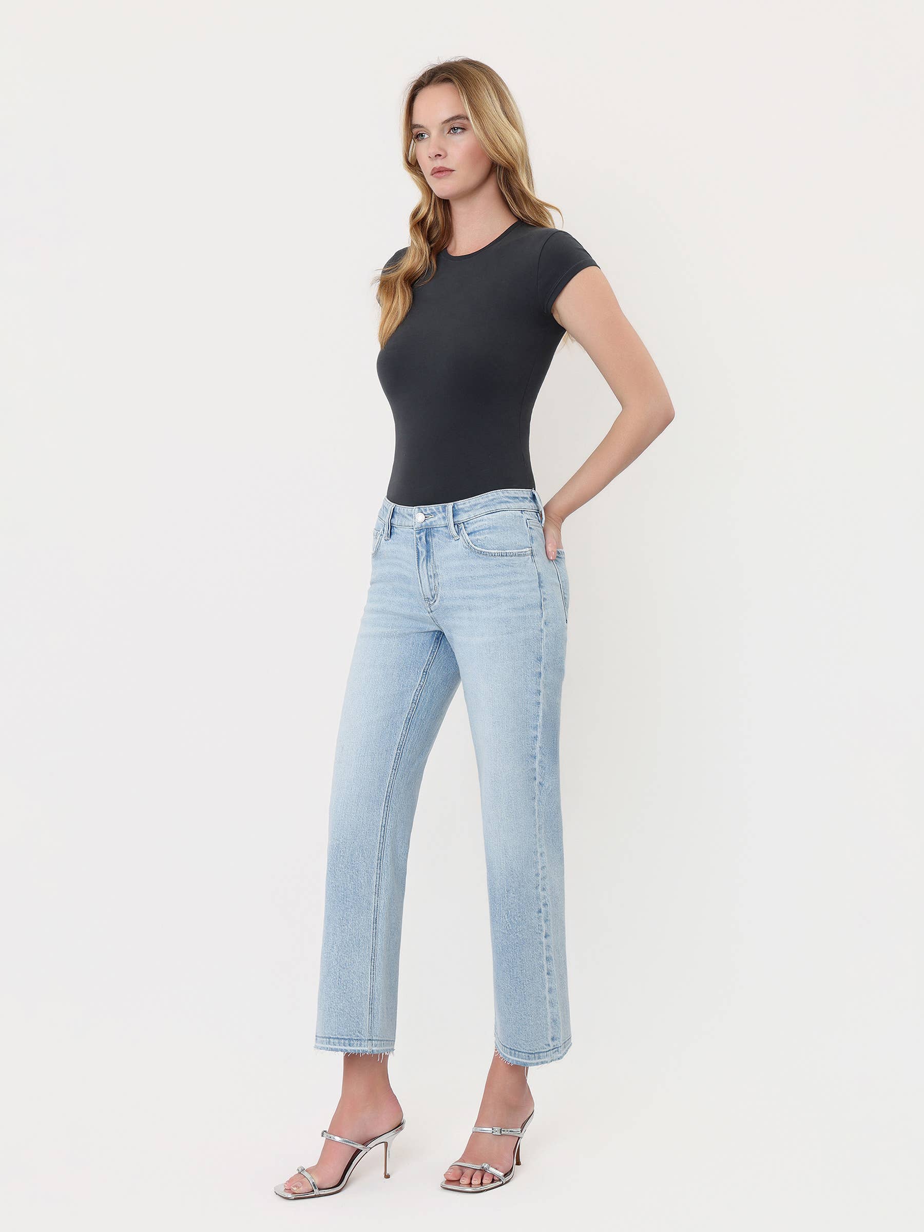 Mid Rise Light Wash Crop Jean