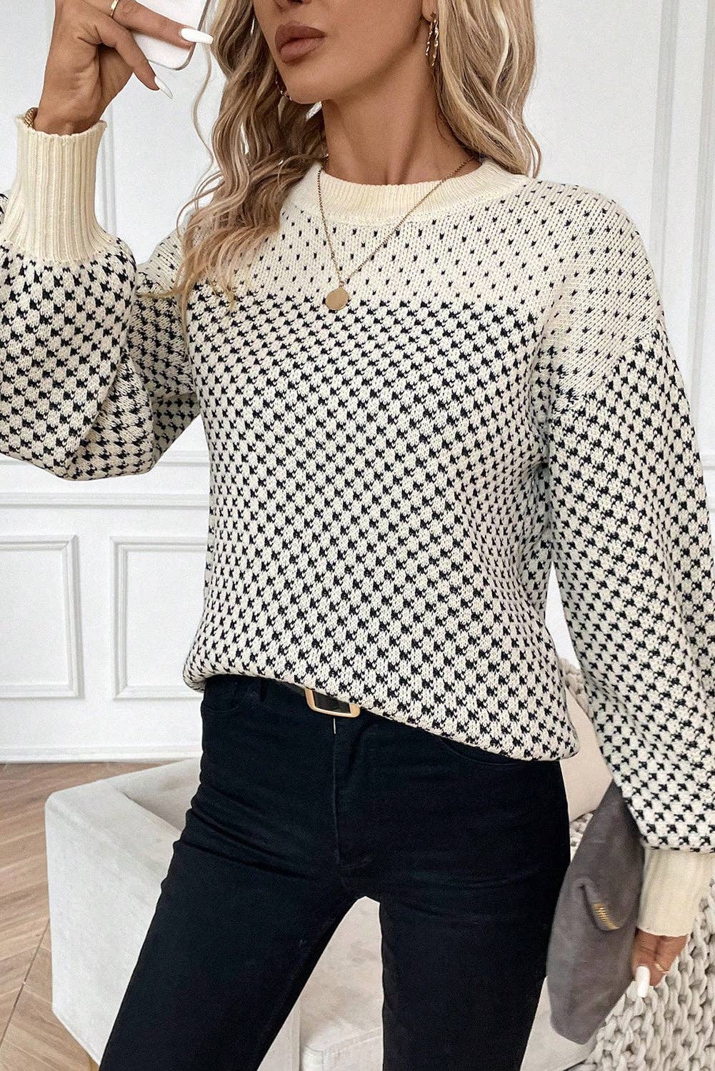 Color Contrast Pattern Lantern Sleeve Sweater